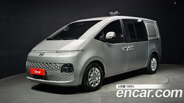 Hyundai Staria 5