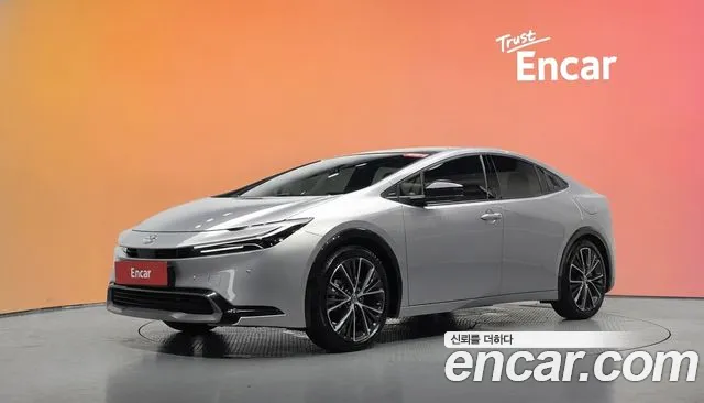 Toyota Prius 5 2.0 XLE AWD