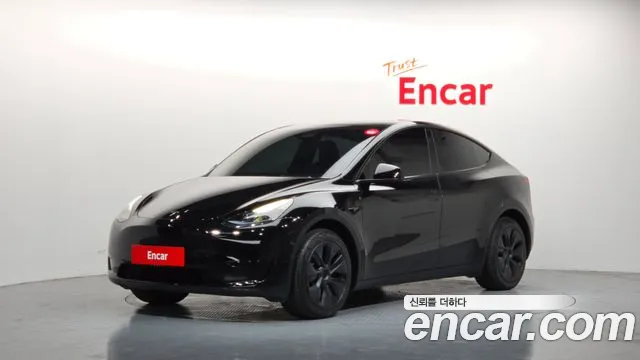 Tesla Y RWD