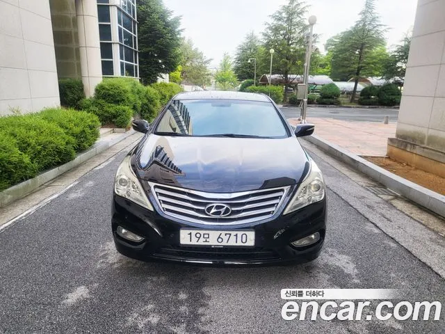 Hyundai Grandeur HG HG300