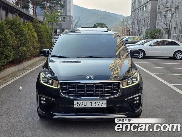 Kia The New Carnival 9 Noblesse