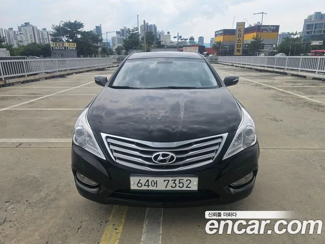 Hyundai Grandeur HG HG300