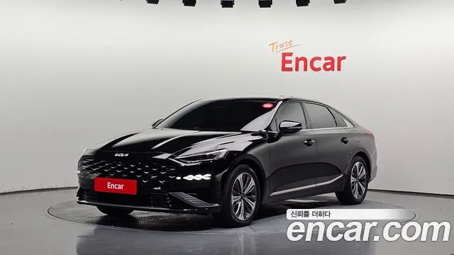 Kia K8 Hybrid Noblesse