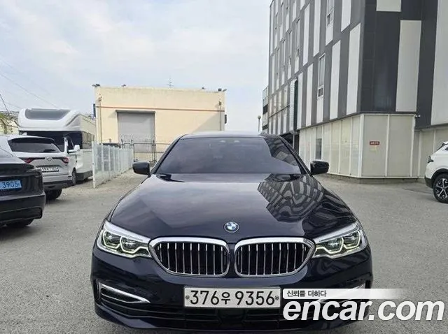 BMW 5 (G30) 530i