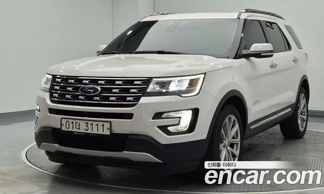 Ford Explorer 2.3 Limited 4WD 5