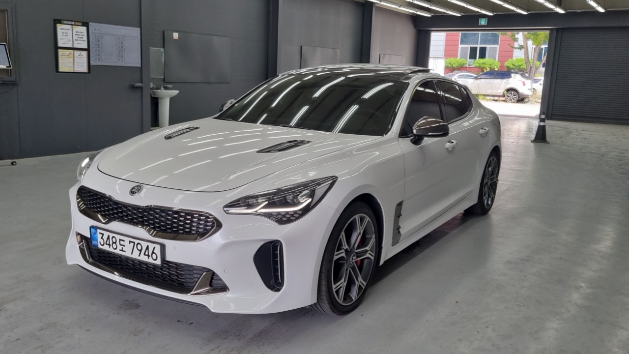 Kia Stinger 2.0 Turbo 2WD