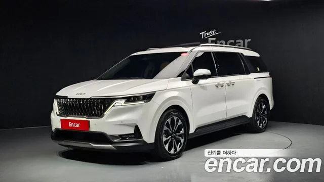 Kia Carnival 4 Gasoline 7 Signature