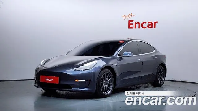 Tesla 3 AWD