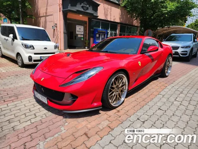 Ferrari 812 6.5 V12