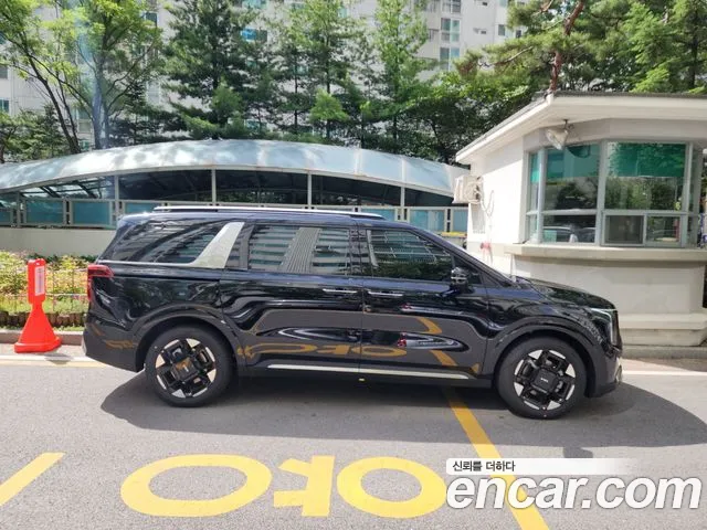 Kia The New Carnival 4 HEV 9 Noblesse