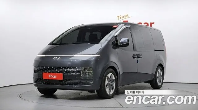 Hyundai Staria 11
