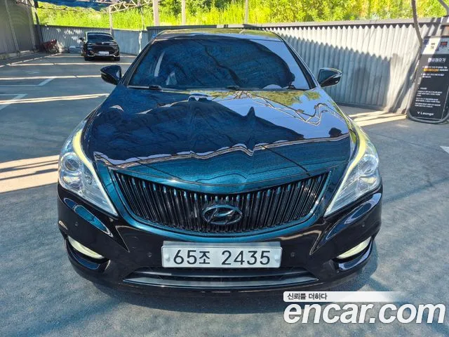 Hyundai Grandeur HG HG240