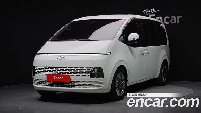 Hyundai Staria 9