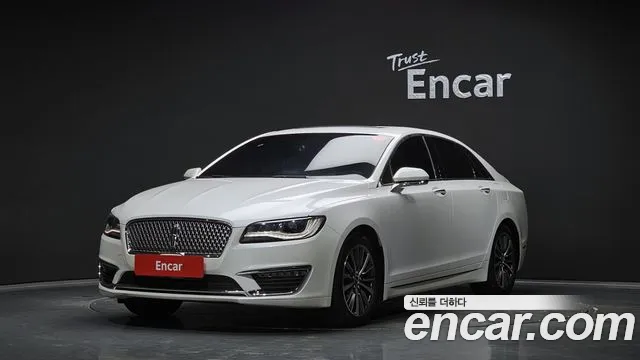 Lincoln MKZ Hybrid 2