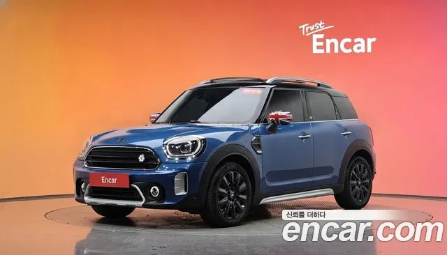 MINI Cooper Countryman 2