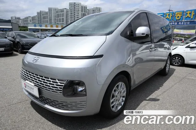 Hyundai Staria 5
