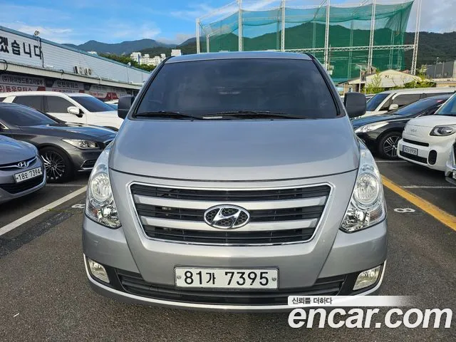 Hyundai Grand Starex 5