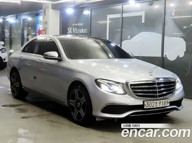 Mercedes-Benz E- W213 E300 4MATIC Exclusive