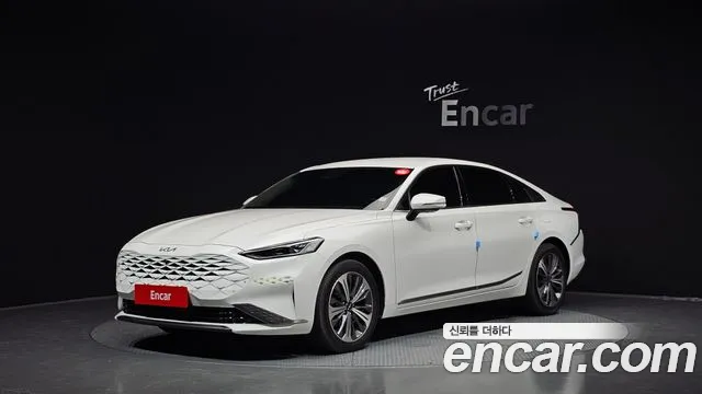 Kia K8 Hybrid Noblesse