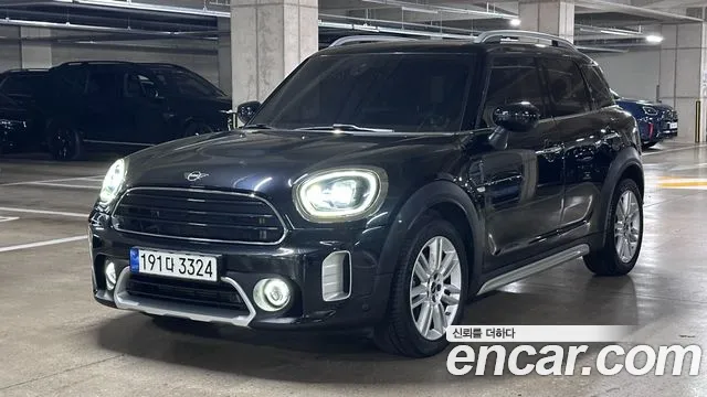 MINI Cooper Countryman 2