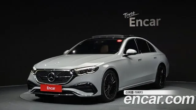 Mercedes-Benz E- W214 E300 4MATIC AMG Line