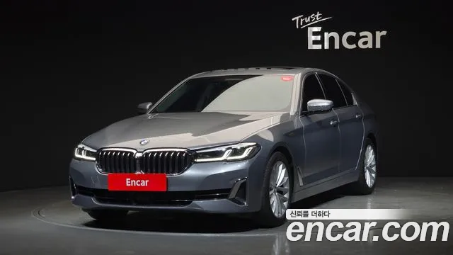 BMW 5 (G30) 520i