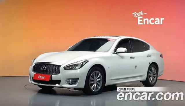 Q70 3.7 AWD