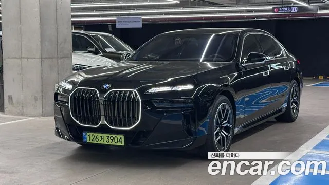 BMW 7 (G70) 740i xDrive M