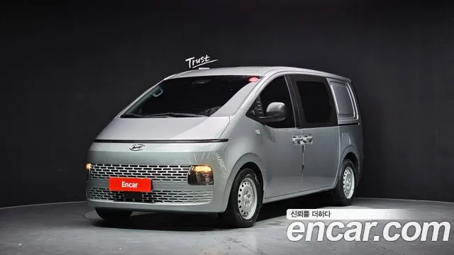 Hyundai Staria 5