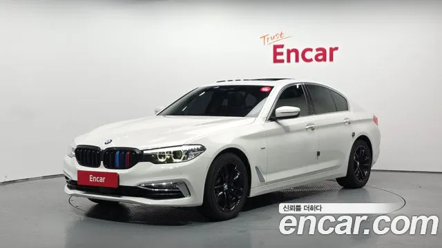 BMW 5 (G30) 520i