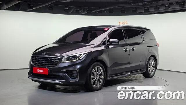 Kia The New Carnival 9 Prestige