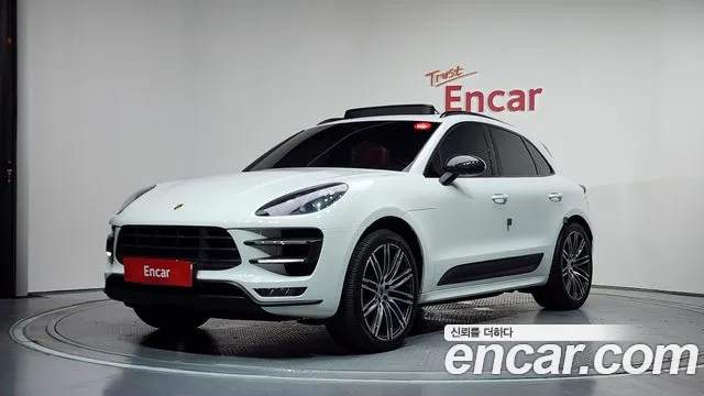 Porsche Macan 3.6 Turbo 95B