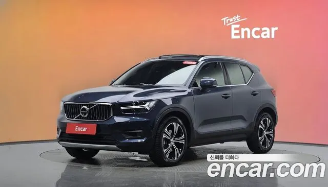 Volvo XC40 B4