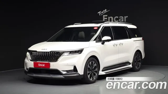 Kia Carnival 4 Gasoline 9 Noblesse