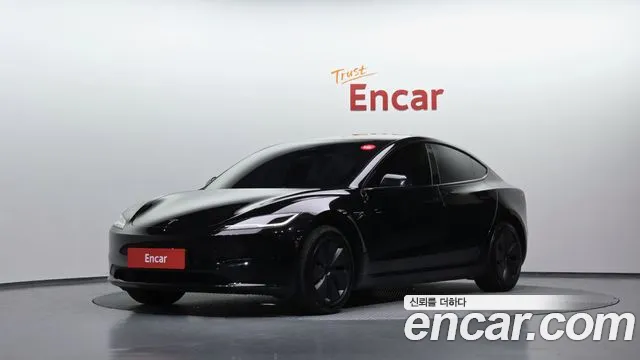 Tesla 3 RWD