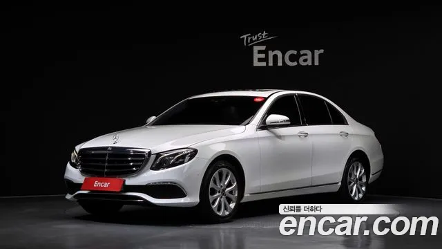 Mercedes-Benz E- W213 E220d Exclusive