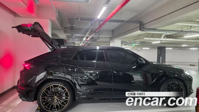 Lamborghini 4.0 V8 SE