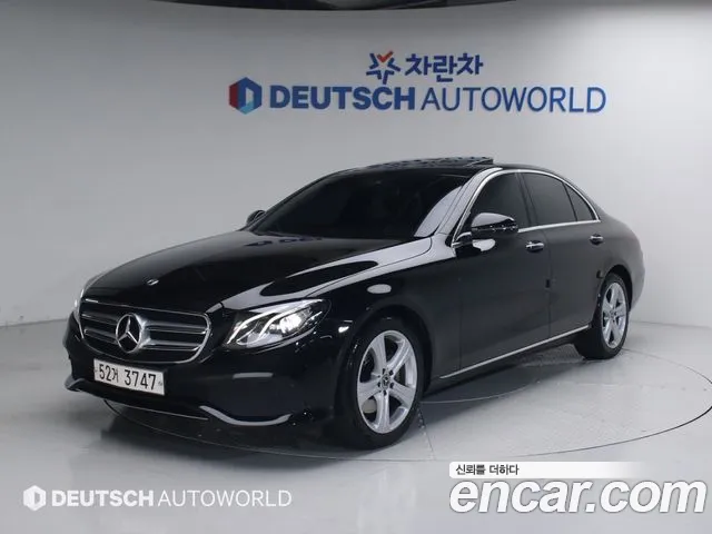 Mercedes-Benz E- W213 E200
