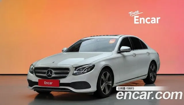 Mercedes-Benz E- W213 E300
