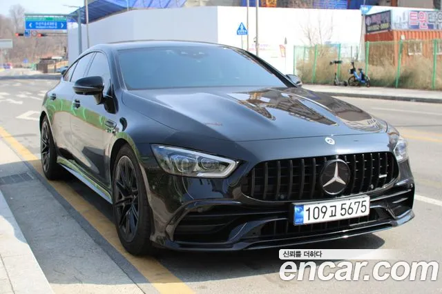Mercedes-Benz AMG GT 4 43 4MATIC+