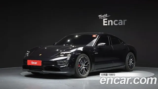 Porsche Taycan 4S