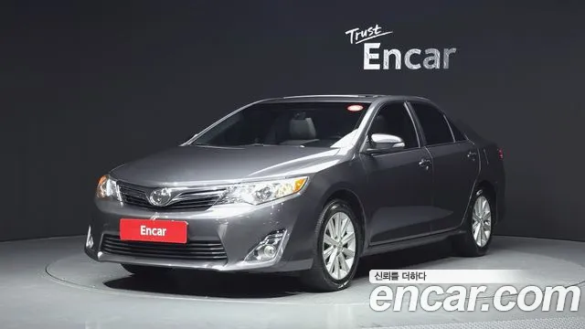 Toyota Camry 2.5 XLE
