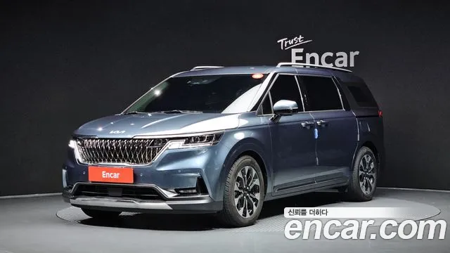 Kia Carnival 4 Gasoline 7 Signature