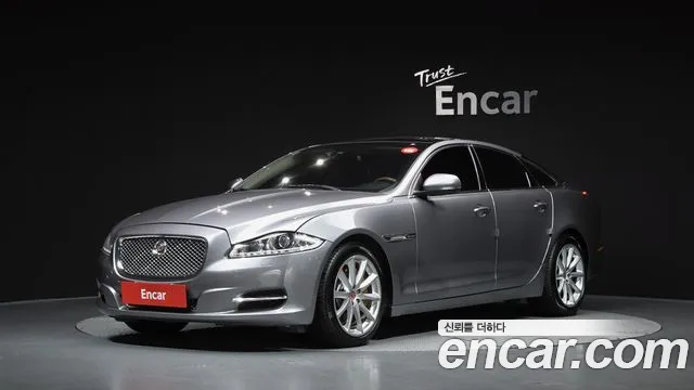 Jaguar All New XJ 3.0D Premium SWB X351