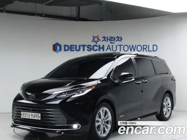 Toyota 4 2.5 Hybrid 2WD