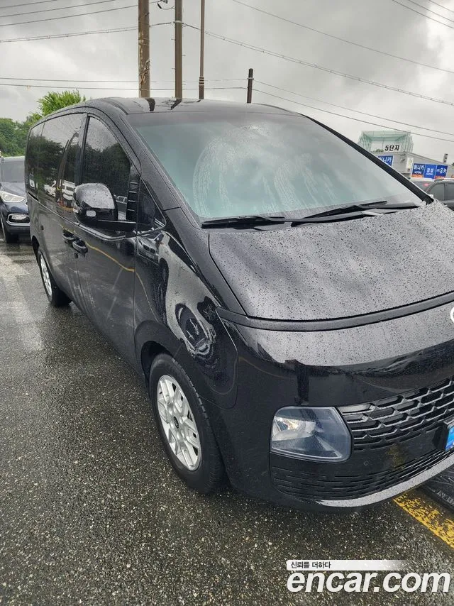 Hyundai Staria 5