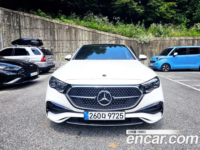 Mercedes-Benz E- W214 E300 4MATIC AMG Line