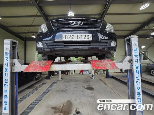 Hyundai Grand Starex 5