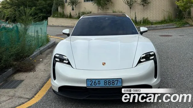 Porsche Taycan 4S