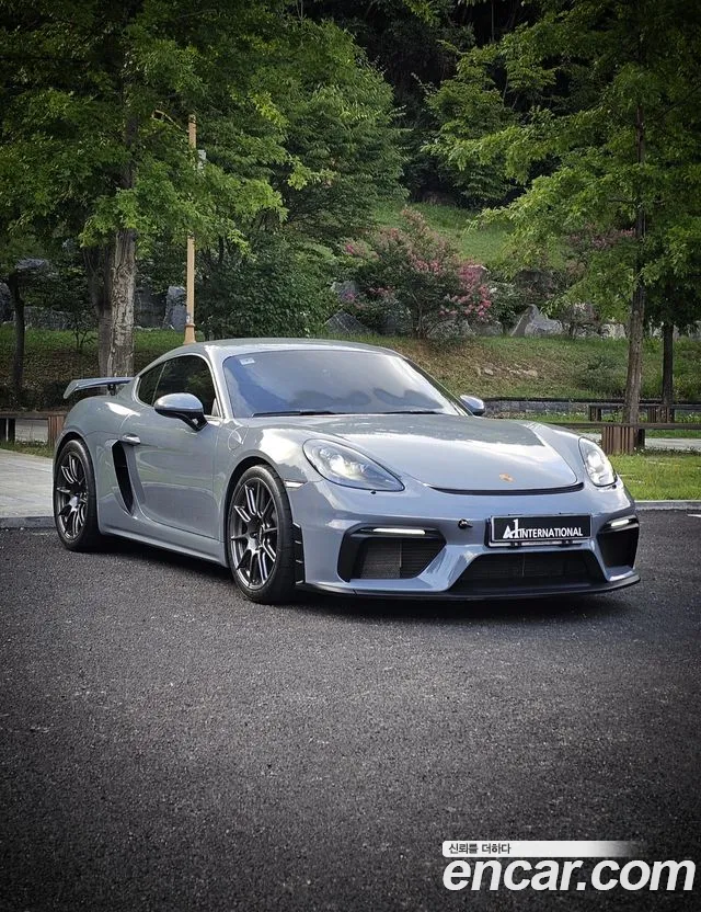 Porsche 718 4.0 GT4